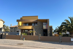 YellowSquare Properties (T332/16)