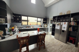 YellowSquare Properties (T332/16)