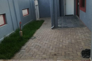 YellowSquare Properties (T332/16)