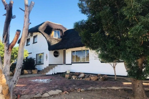 YellowSquare Properties (T332/16)