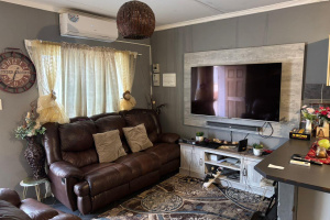 YellowSquare Properties (T332/16)