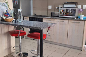 Suzaan Hennig Real Estate