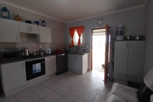 YellowSquare Properties (T332/16)