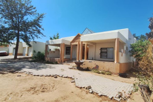 Kalahari Estate Agents cc