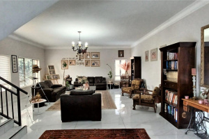 YellowSquare Properties (T332/16)