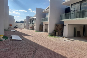 YellowSquare Properties (T332/16)