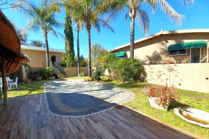 YellowSquare Properties (T332/16)