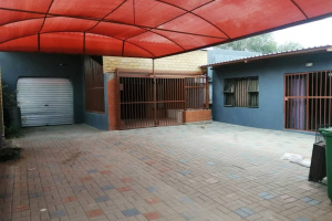 YellowSquare Properties (T332/16)