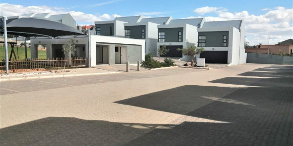 THREE BEDROOM DUPLEX TOWNHOUSE-AVAILABLE 1 August 2024 & 1 Sep 2024 - N$18 500pm