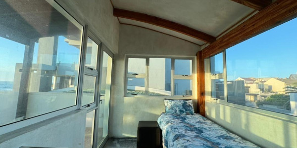 Luxury Living with Ocean Views: Longbeach Property - N$6,750,000