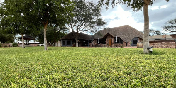 A majestic Lodge, situated only 130km from Windhoek & 70km from Hosea Kutaku International Airport.