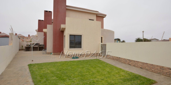 Ext 4 (South Dune), Henties Bay:  Beautiful unit in Sarah's Place is for sale