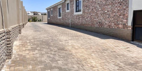 Swakopmund- For Sale- N$7 400 000