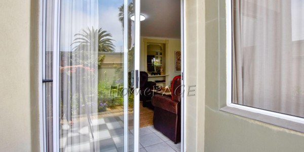 Vineta, Swakopmund:  Neat and Spacious 3 Bedr UPMARKET Townhouse is for sale