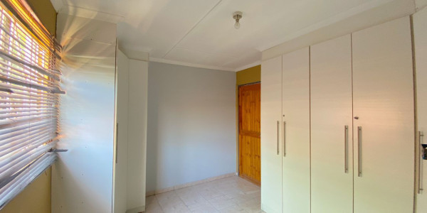 2 Bedroom house, with a 2 Bedroom Flat in Ongwediva