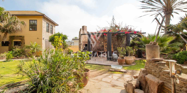 Tranquil 3 Bed Home with Outbuilding and Lush Gardens