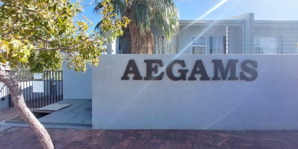 For Sale Klein Windhoek - Aegams complex