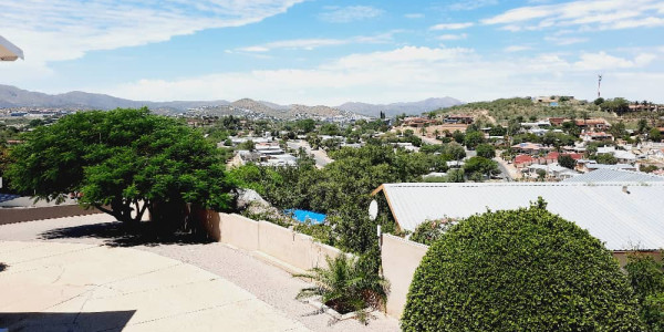 Windhoek Elegance: Furnished Guesthouse with Breathtaking Views!