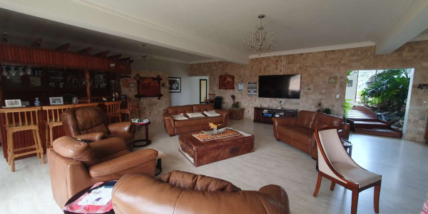 Luxurious Coastal Home with Flat for Sale in Henties Bay