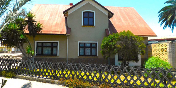 Combine the old with the new : Swakopmund Central