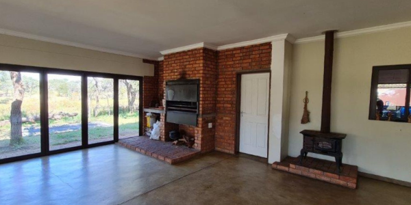 FOR RENT | AVAILABLE 15 DECEMBER 2024 | OUT OF NATURE ESTATE