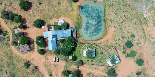 Omaheke Region, Gobabis:  Boutique Guest/Game Lodge is for Sale