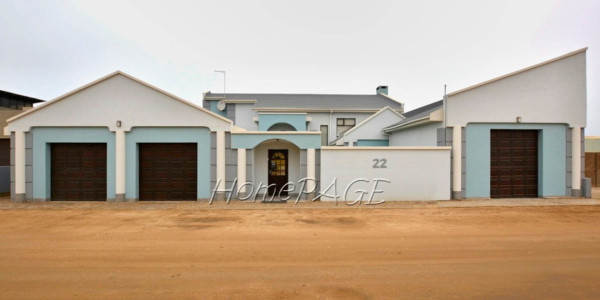 North Dune, Henties Bay:  EXQUISITE VIEWS OF THE OCEAN