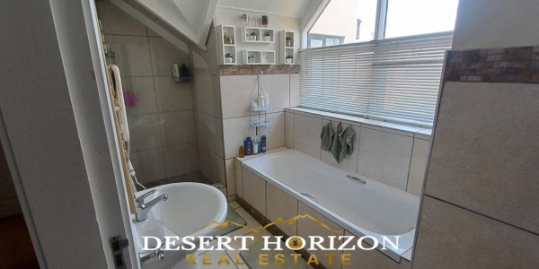 Erongo Walvis Bay | Stunning family home with a flat in the Lagoon area for sale