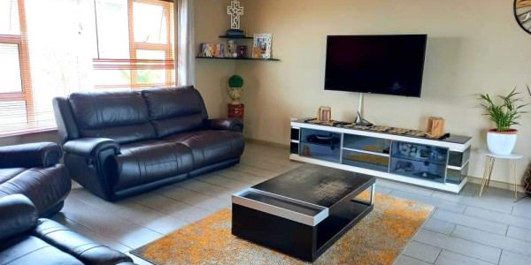 Oceanview, Swakopmund:  2 Bedroom Home with a 1 Bedroom Flat For Sale