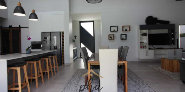 4 Bedroom house for sale - Swakopmund (Kramersdorf)