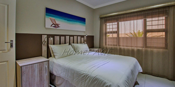 Long Beach Ext 1, Walvis Bay:  Large Luxurious Home with Flat is for Sale