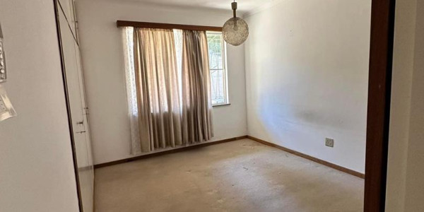 Klein Windhoek- For Sale- N$3 045 000
