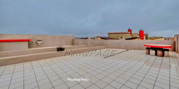 Long Beach Ext 1, Walvis Bay:  Large Luxurious Home with Flat is for Sale