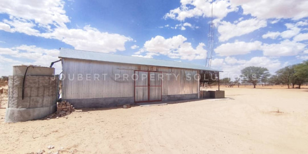 EXCEPTIONAL KALAHARI FARM FOR SALE IN NAMIBIA - HARDAP DISTRICT