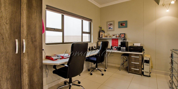 Long Beach Ext 1, Walvis Bay:  Large Luxurious Home with Flat is for Sale