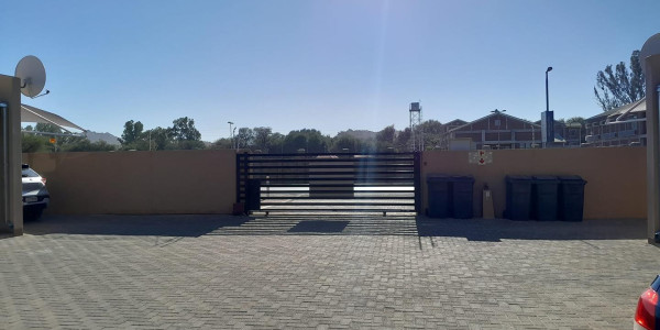 2 Bedroom Townhouse For Sale in Okahandja