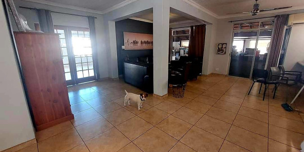 Pionierspark Gem: Spacious 4-Bed Home with Pool & Flat for N$3.9m!