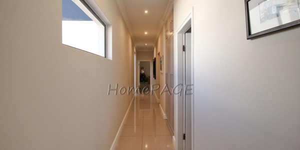 Otjiwarongo:  STUNNING, MODERN 4 BEDR HOME WITH FLAT is for sale