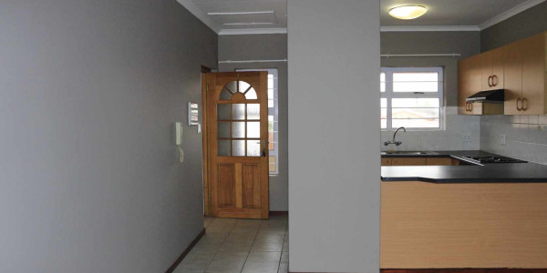 2 Bedroom, 2 Bathroom Apartment For Sale in Swakop Centre