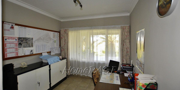 Swakop River Plots: Swakopmund: Awesome plot with good Water is for Sale