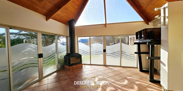 Swakopmund , Ocean View | Stunning 3-Bedroom House with Flat