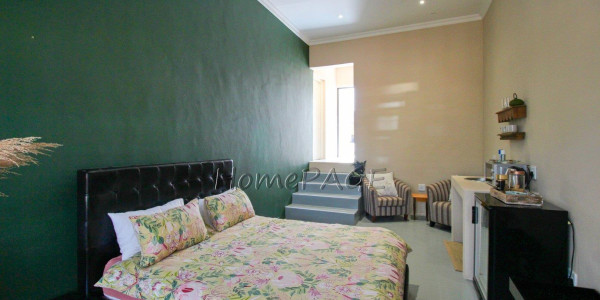 Otjiwarongo:  STUNNING, MODERN 4 BEDR HOME WITH FLAT is for sale