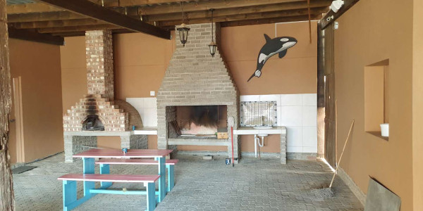 Profitable business opportunity in Henties Bay. The owner wishes to relocate.