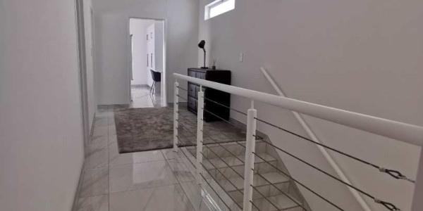 Modern double-storey townhouse for sale in Avis