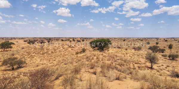 EXCEPTIONAL KALAHARI FARM FOR SALE IN NAMIBIA - HARDAP DISTRICT