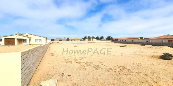 Ext 6, Henties Bay:  Vacant Plot is for Sale