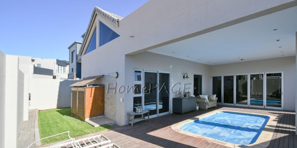 Long Beach Ext 2, Walvis Bay:  A FANTASTIC, SPACIOUS  LUXURIOUS HOME IS FOR SALE