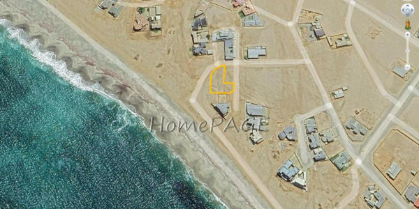 Ext 10, Henties Bay:  LARGE Beachfront Plot is for sale