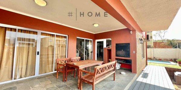 Family home for sale near Windhoek Gimnasium