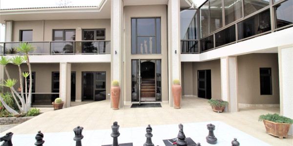 LUXURY SEA VIEW HOUSE FOR SALE IN CUL DE SAC - CENTRAL SWAKOPMUND